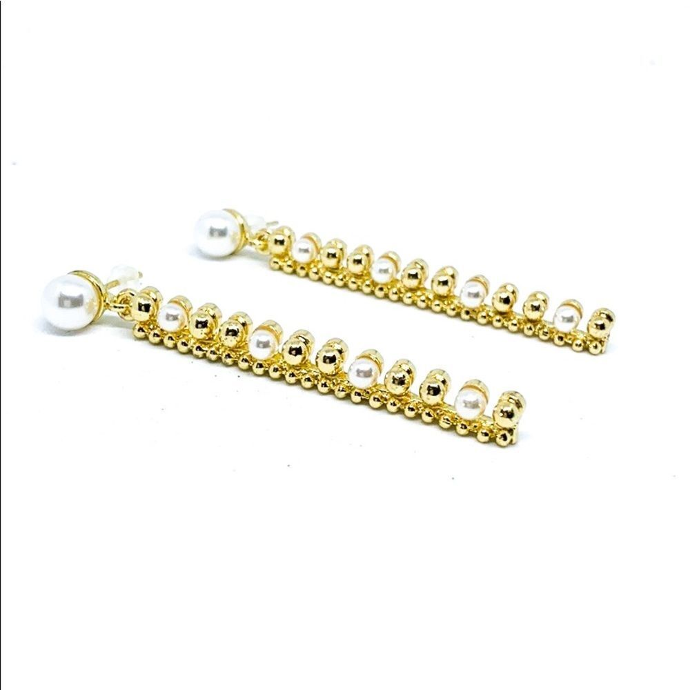 NWT Pearl Gold Bar Earring